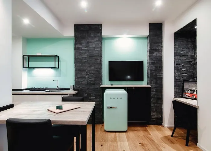 Cressoni Suite-downtown Como