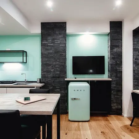 Cressoni Suite-downtown Como