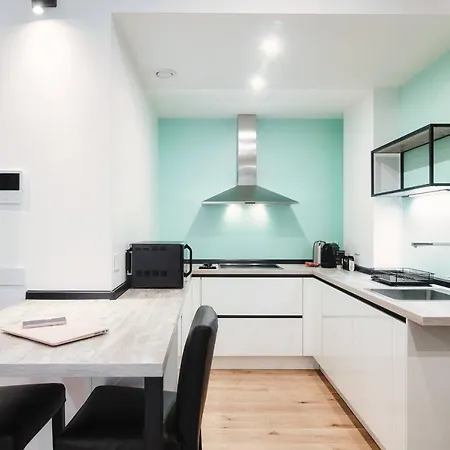 Cressoni Suite-downtown شقة *